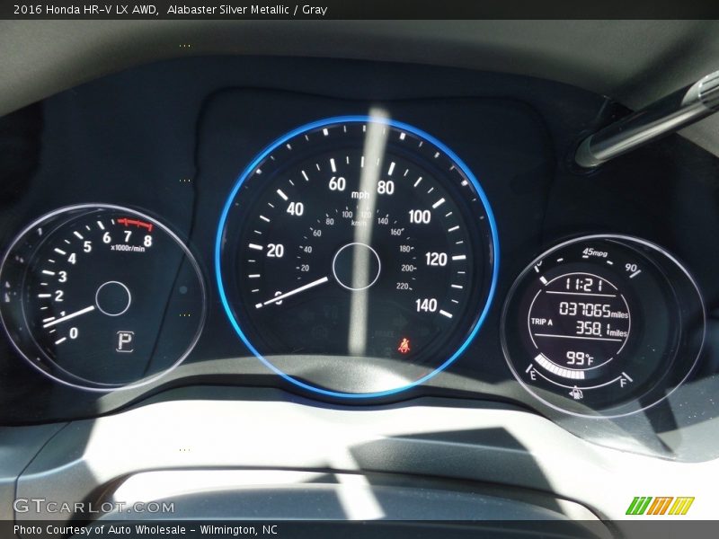 Alabaster Silver Metallic / Gray 2016 Honda HR-V LX AWD