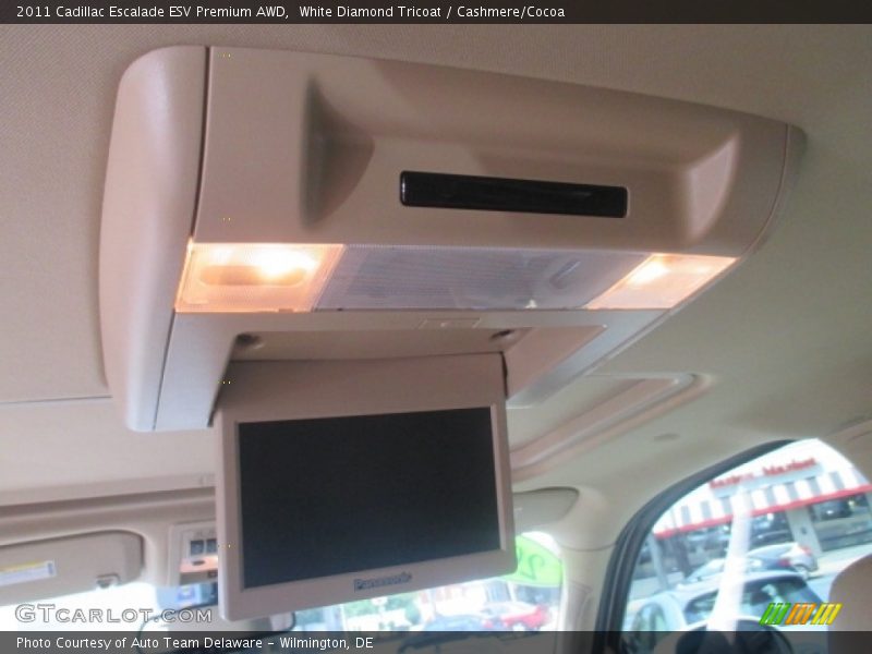 White Diamond Tricoat / Cashmere/Cocoa 2011 Cadillac Escalade ESV Premium AWD