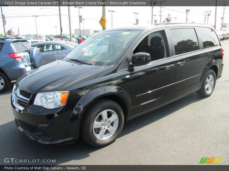 Brilliant Black Crystal Pearl / Black/Light Graystone 2013 Dodge Grand Caravan SXT