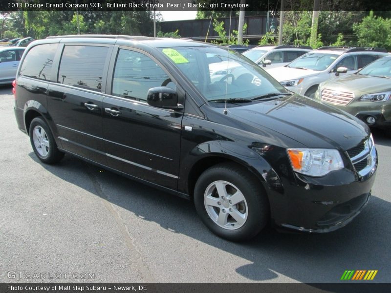 Brilliant Black Crystal Pearl / Black/Light Graystone 2013 Dodge Grand Caravan SXT