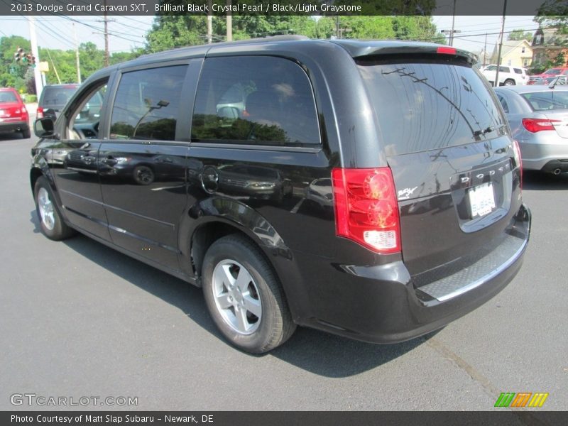Brilliant Black Crystal Pearl / Black/Light Graystone 2013 Dodge Grand Caravan SXT