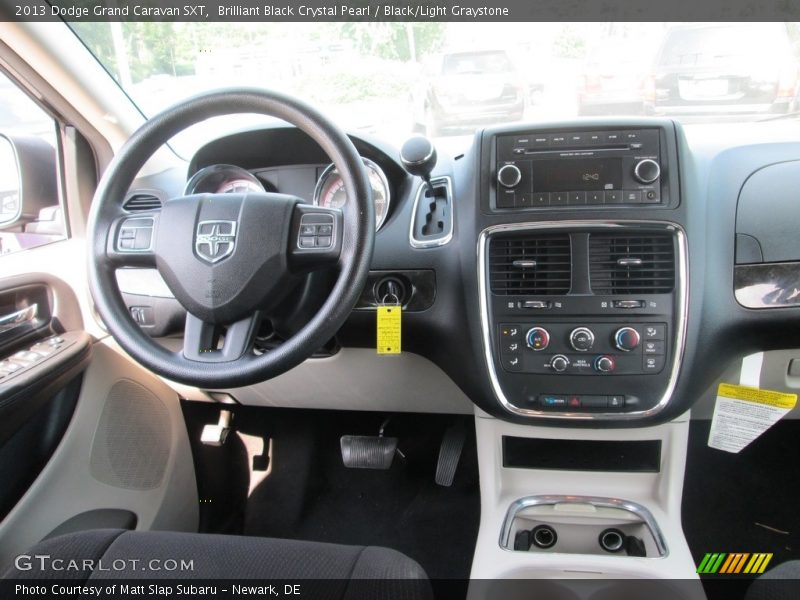 Brilliant Black Crystal Pearl / Black/Light Graystone 2013 Dodge Grand Caravan SXT