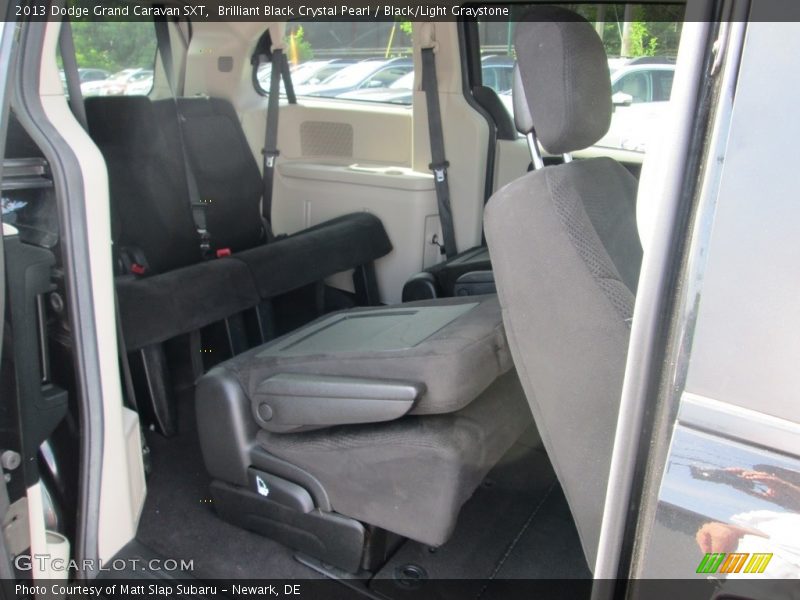 Brilliant Black Crystal Pearl / Black/Light Graystone 2013 Dodge Grand Caravan SXT