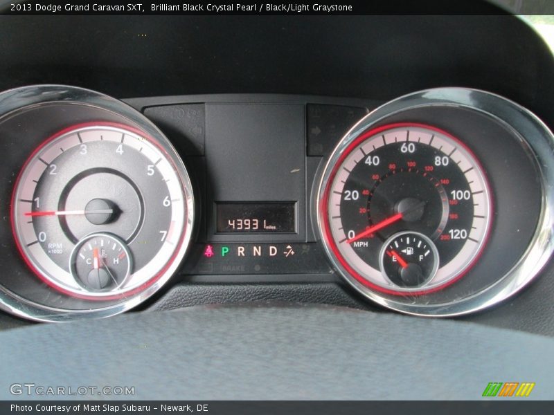 Brilliant Black Crystal Pearl / Black/Light Graystone 2013 Dodge Grand Caravan SXT