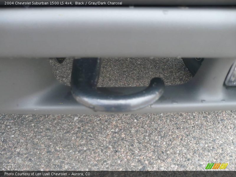 Black / Gray/Dark Charcoal 2004 Chevrolet Suburban 1500 LS 4x4