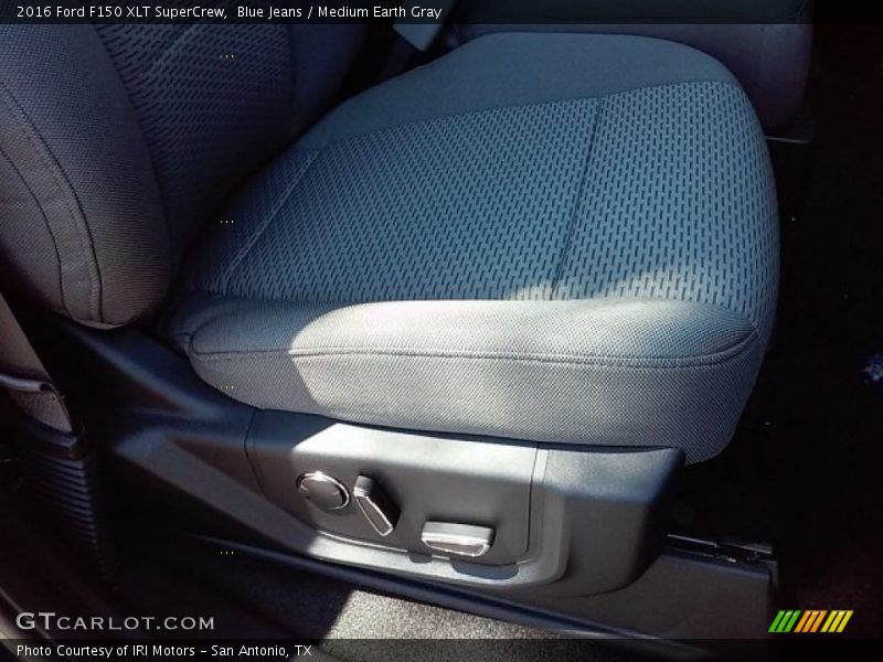 Blue Jeans / Medium Earth Gray 2016 Ford F150 XLT SuperCrew