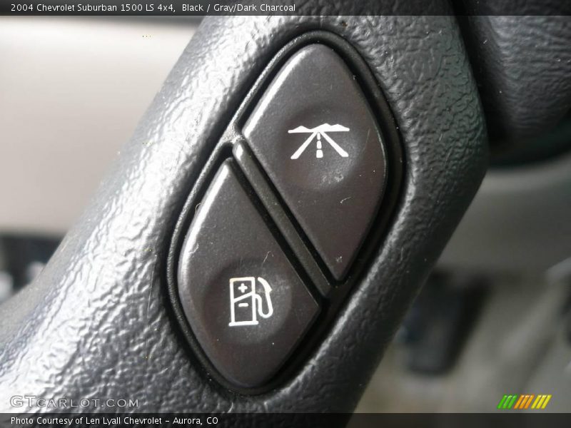 Black / Gray/Dark Charcoal 2004 Chevrolet Suburban 1500 LS 4x4