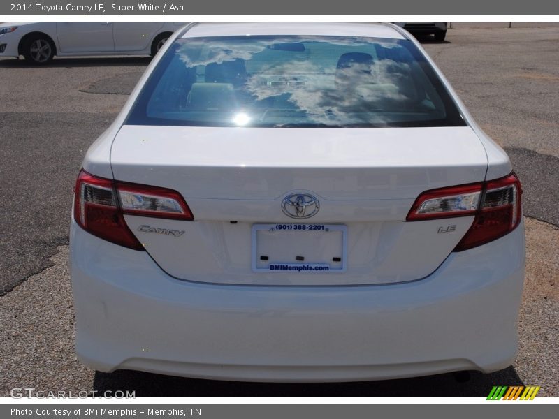 Super White / Ash 2014 Toyota Camry LE