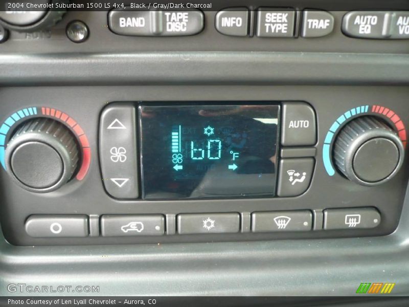Black / Gray/Dark Charcoal 2004 Chevrolet Suburban 1500 LS 4x4