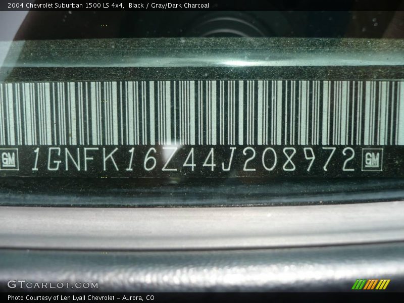 Black / Gray/Dark Charcoal 2004 Chevrolet Suburban 1500 LS 4x4