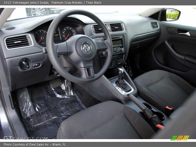 Platinum Gray Metallic / Titan Black 2013 Volkswagen Jetta S Sedan