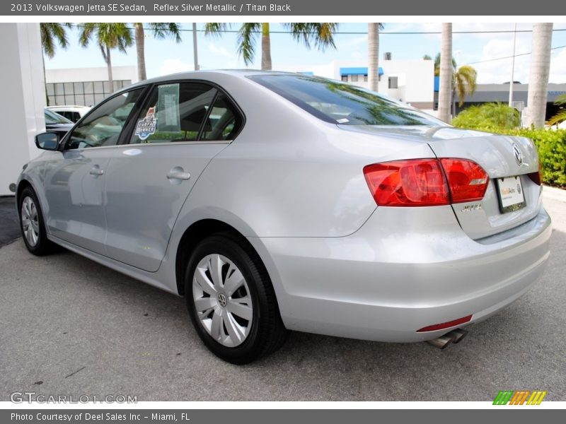 Reflex Silver Metallic / Titan Black 2013 Volkswagen Jetta SE Sedan