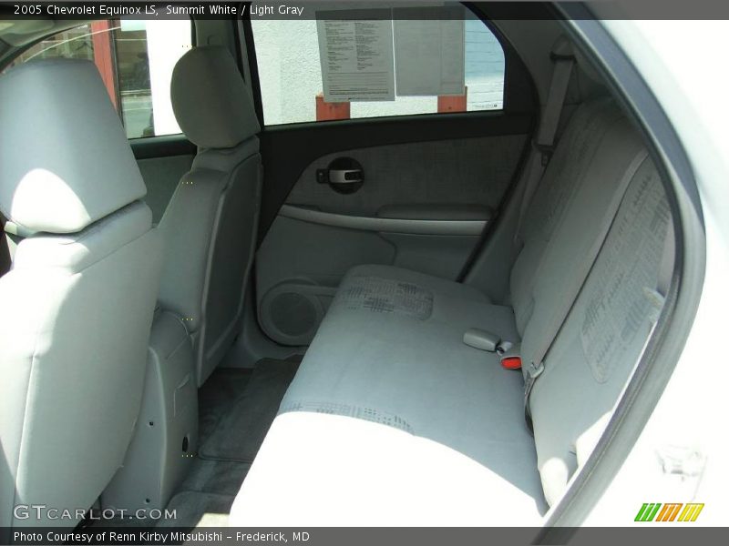 Summit White / Light Gray 2005 Chevrolet Equinox LS