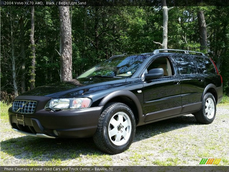 Black / Beige/Light Sand 2004 Volvo XC70 AWD