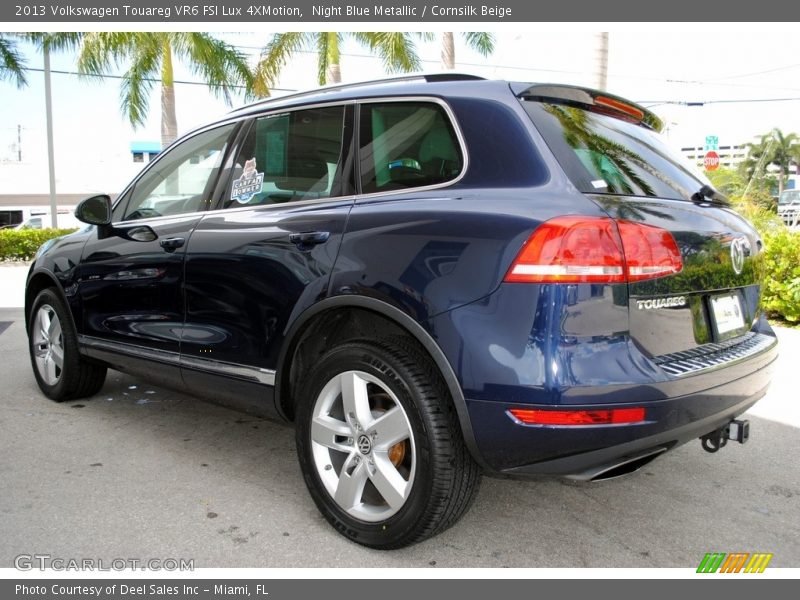 Night Blue Metallic / Cornsilk Beige 2013 Volkswagen Touareg VR6 FSI Lux 4XMotion