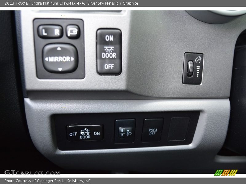 Silver Sky Metallic / Graphite 2013 Toyota Tundra Platinum CrewMax 4x4