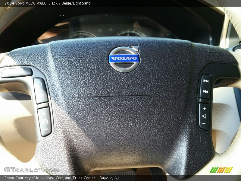 Black / Beige/Light Sand 2004 Volvo XC70 AWD