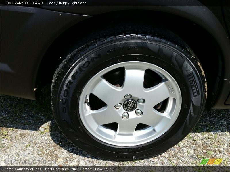 Black / Beige/Light Sand 2004 Volvo XC70 AWD
