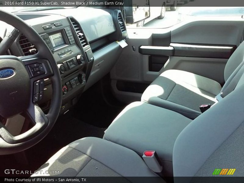 Shadow Black / Medium Earth Gray 2016 Ford F150 XL SuperCab