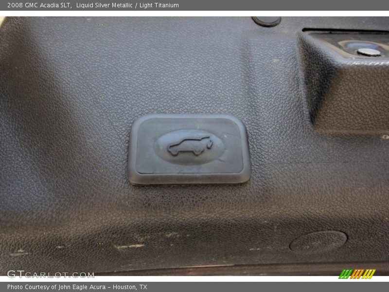 Liquid Silver Metallic / Light Titanium 2008 GMC Acadia SLT
