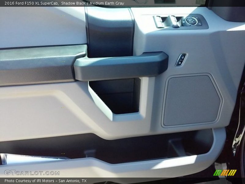 Shadow Black / Medium Earth Gray 2016 Ford F150 XL SuperCab