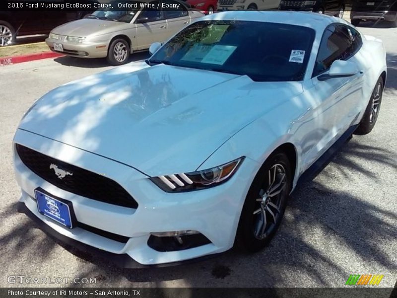 Oxford White / Ebony 2016 Ford Mustang EcoBoost Coupe