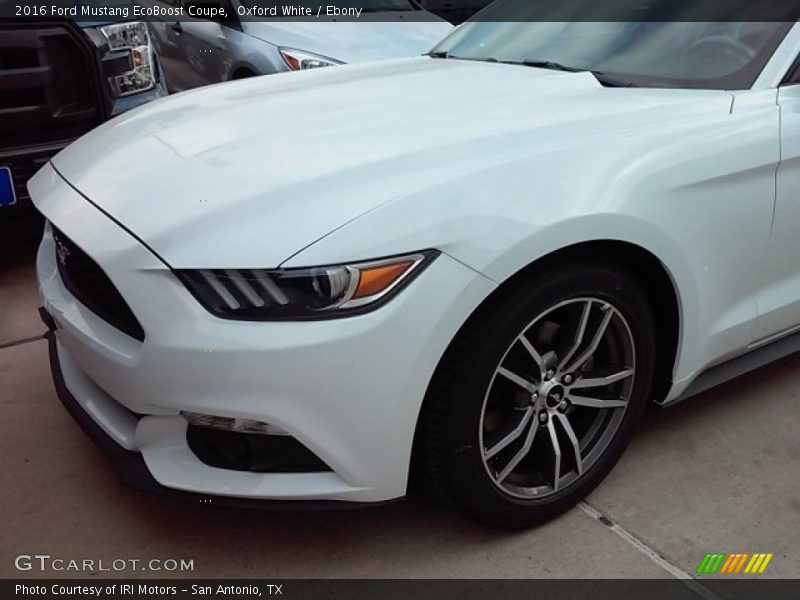 Oxford White / Ebony 2016 Ford Mustang EcoBoost Coupe