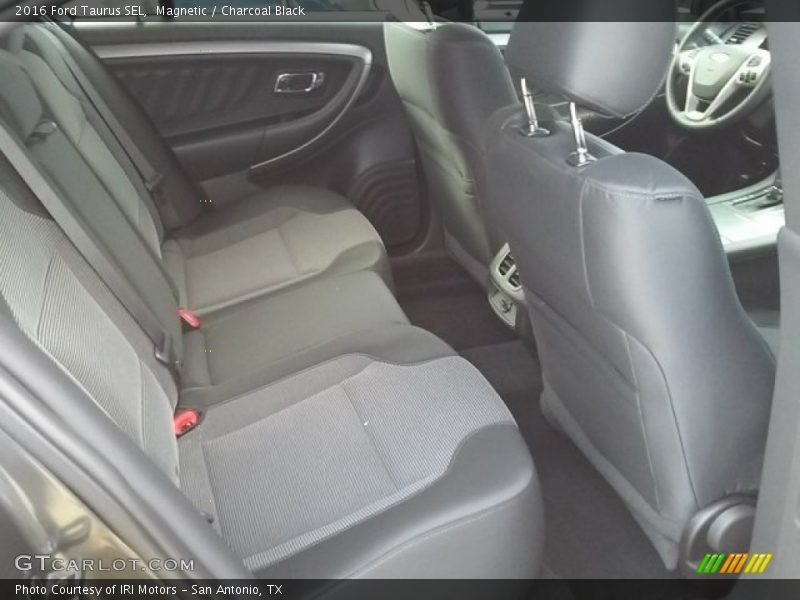 Magnetic / Charcoal Black 2016 Ford Taurus SEL
