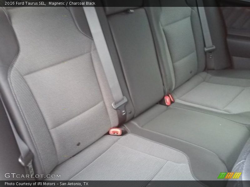 Magnetic / Charcoal Black 2016 Ford Taurus SEL