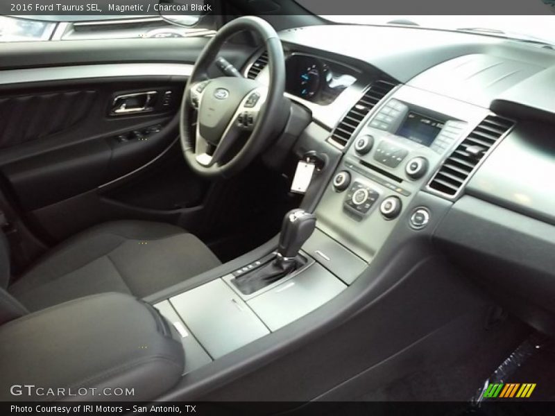 Magnetic / Charcoal Black 2016 Ford Taurus SEL