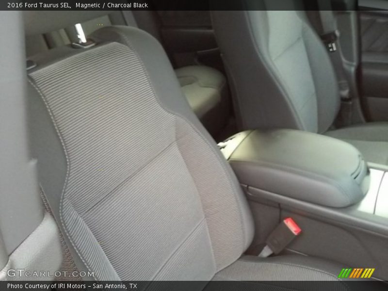 Magnetic / Charcoal Black 2016 Ford Taurus SEL