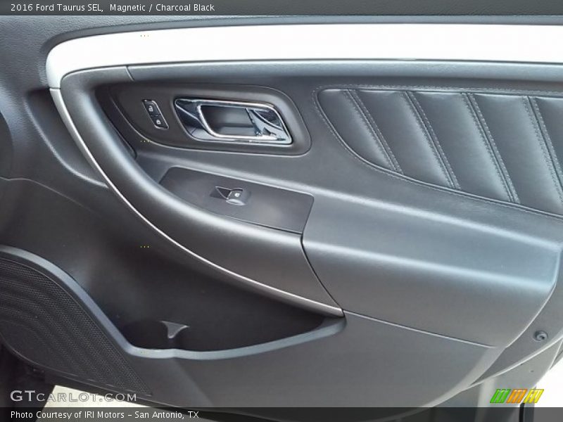 Magnetic / Charcoal Black 2016 Ford Taurus SEL
