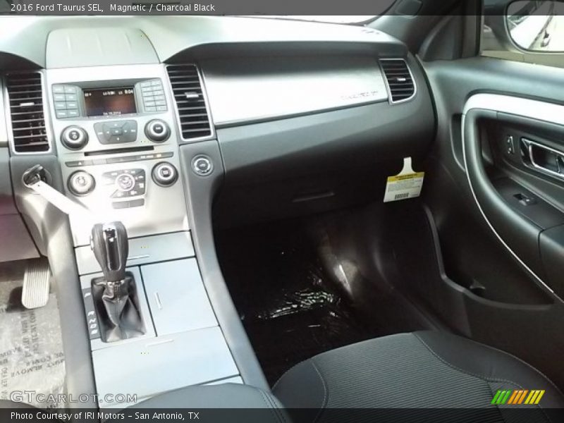 Magnetic / Charcoal Black 2016 Ford Taurus SEL