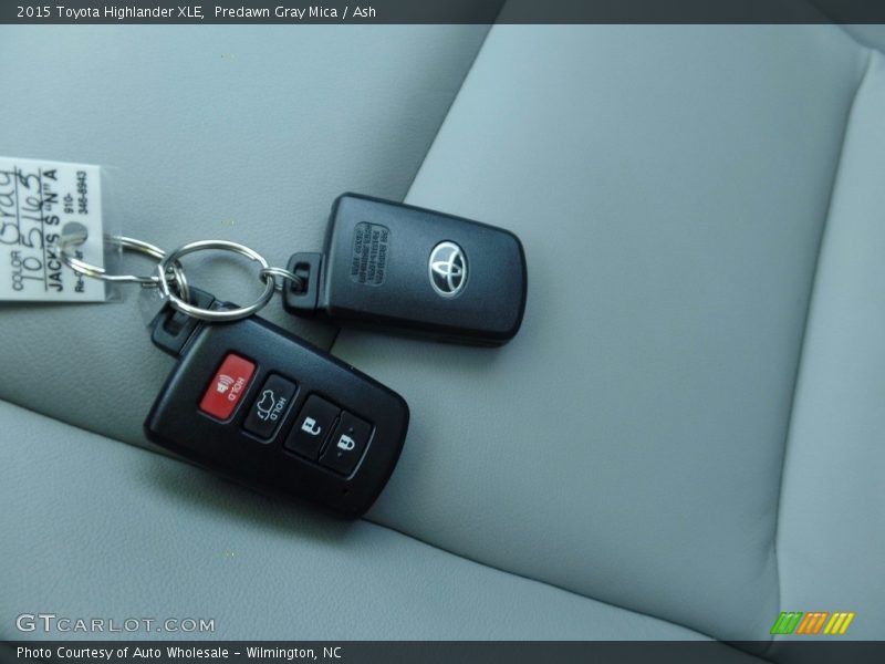 Predawn Gray Mica / Ash 2015 Toyota Highlander XLE