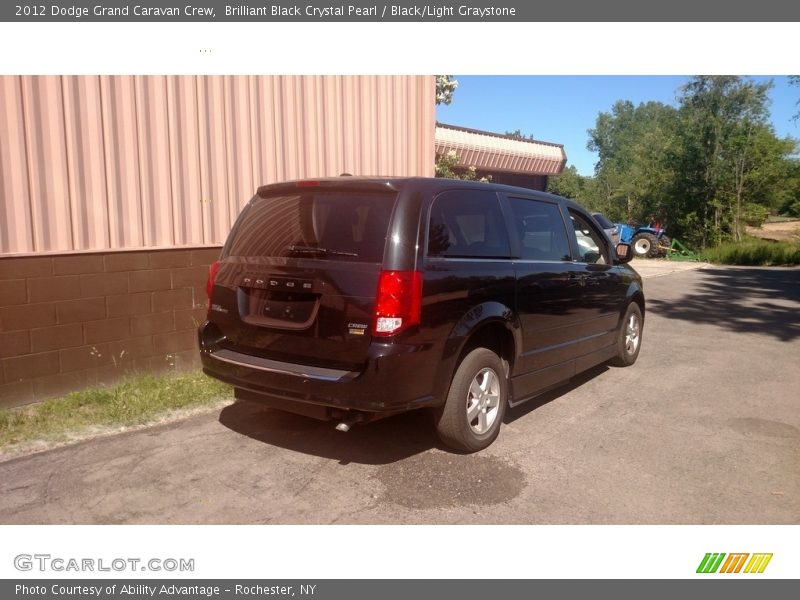 Brilliant Black Crystal Pearl / Black/Light Graystone 2012 Dodge Grand Caravan Crew