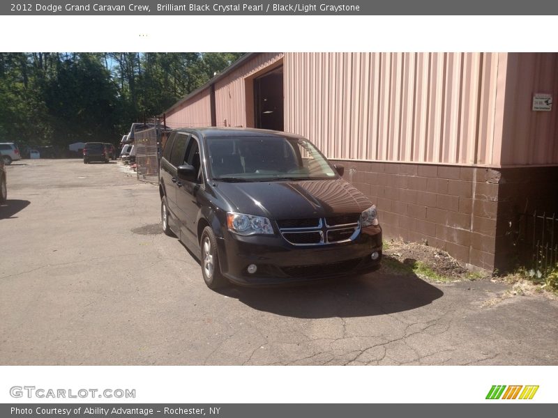 Brilliant Black Crystal Pearl / Black/Light Graystone 2012 Dodge Grand Caravan Crew