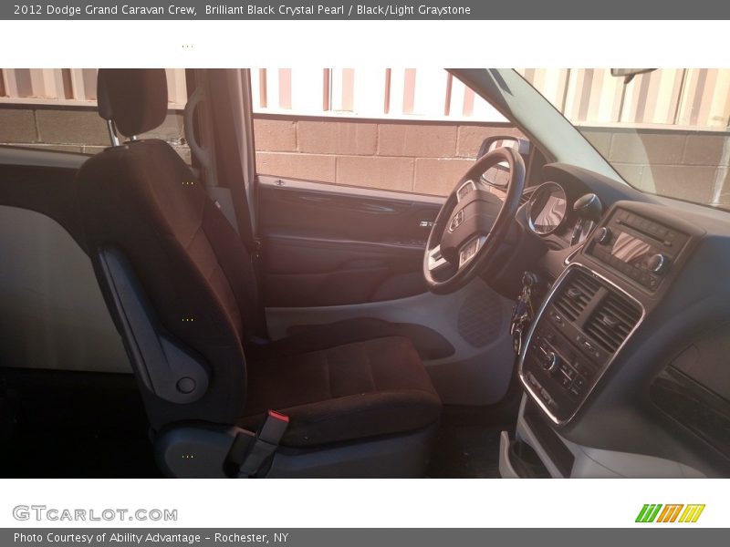 Brilliant Black Crystal Pearl / Black/Light Graystone 2012 Dodge Grand Caravan Crew