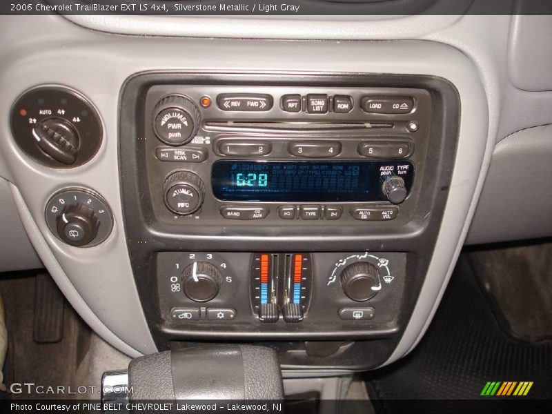 Silverstone Metallic / Light Gray 2006 Chevrolet TrailBlazer EXT LS 4x4