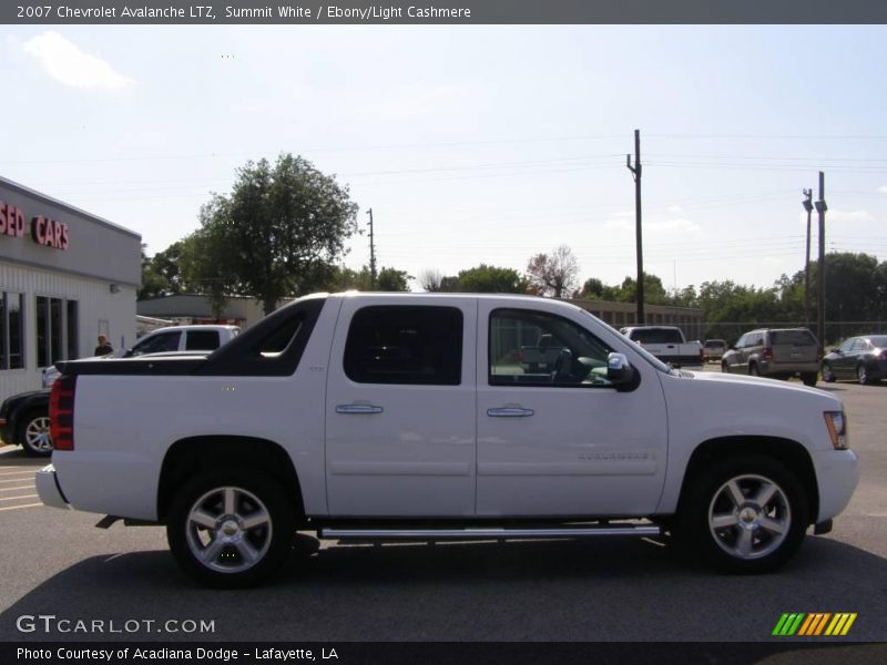 Summit White / Ebony/Light Cashmere 2007 Chevrolet Avalanche LTZ