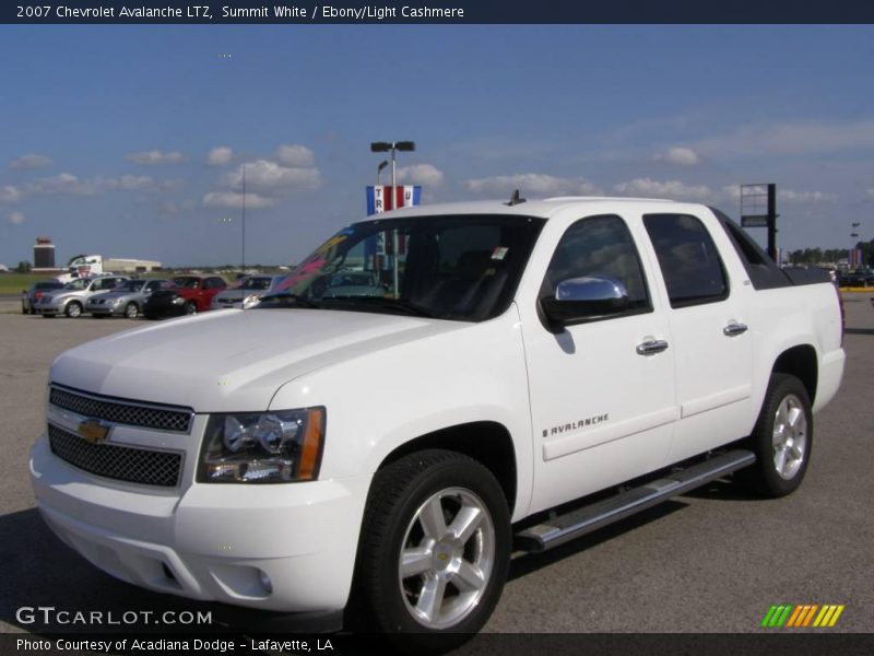 Summit White / Ebony/Light Cashmere 2007 Chevrolet Avalanche LTZ