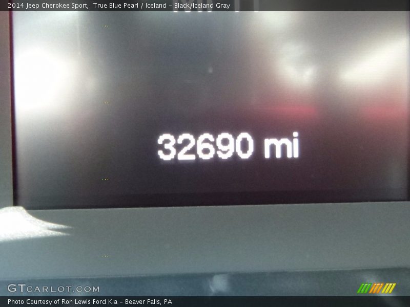 True Blue Pearl / Iceland - Black/Iceland Gray 2014 Jeep Cherokee Sport