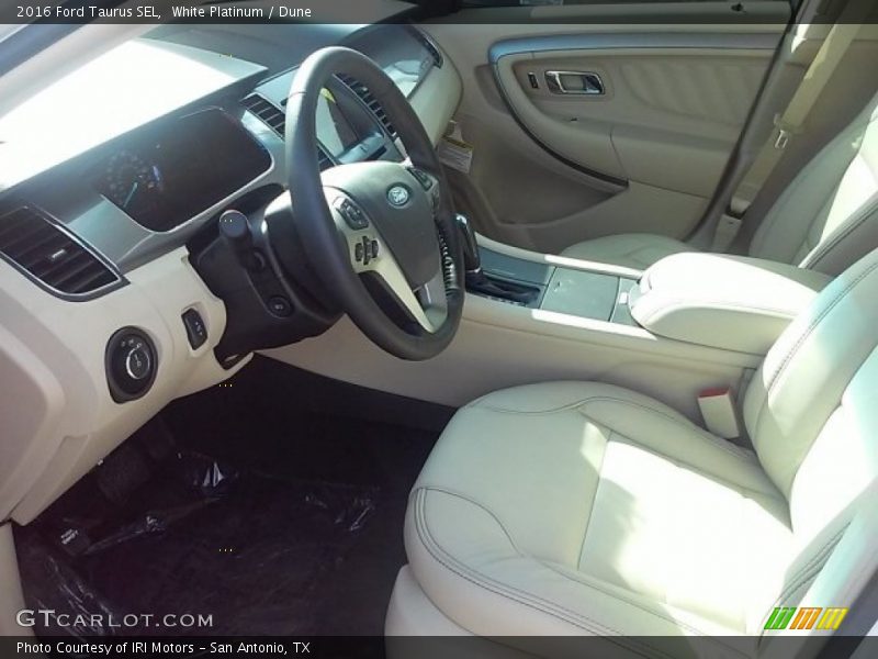 White Platinum / Dune 2016 Ford Taurus SEL