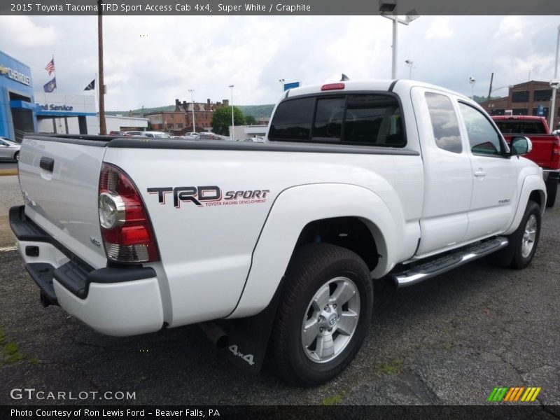 Super White / Graphite 2015 Toyota Tacoma TRD Sport Access Cab 4x4