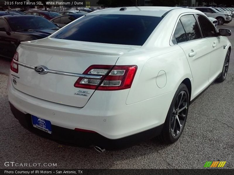 White Platinum / Dune 2016 Ford Taurus SEL