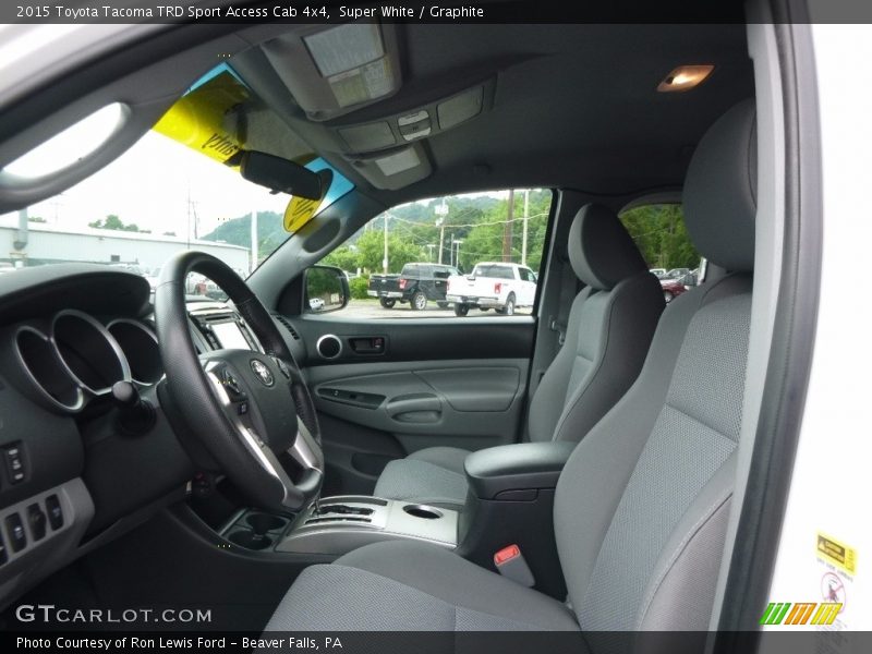 Super White / Graphite 2015 Toyota Tacoma TRD Sport Access Cab 4x4