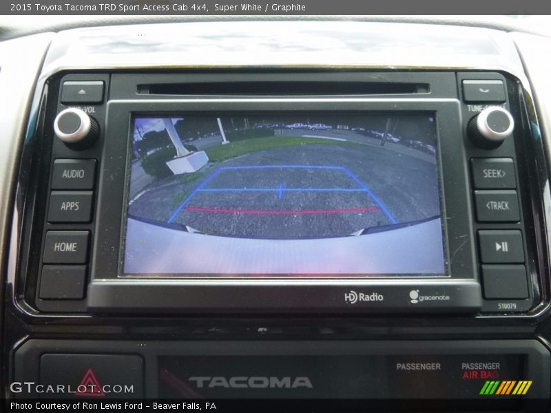 Super White / Graphite 2015 Toyota Tacoma TRD Sport Access Cab 4x4