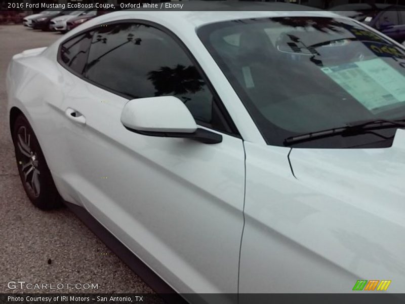 Oxford White / Ebony 2016 Ford Mustang EcoBoost Coupe