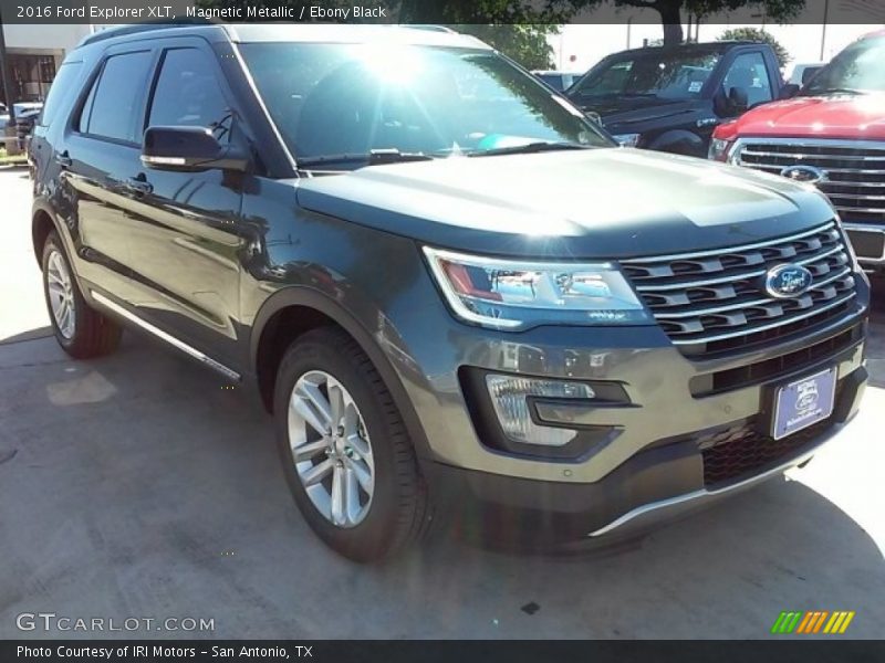 Magnetic Metallic / Ebony Black 2016 Ford Explorer XLT