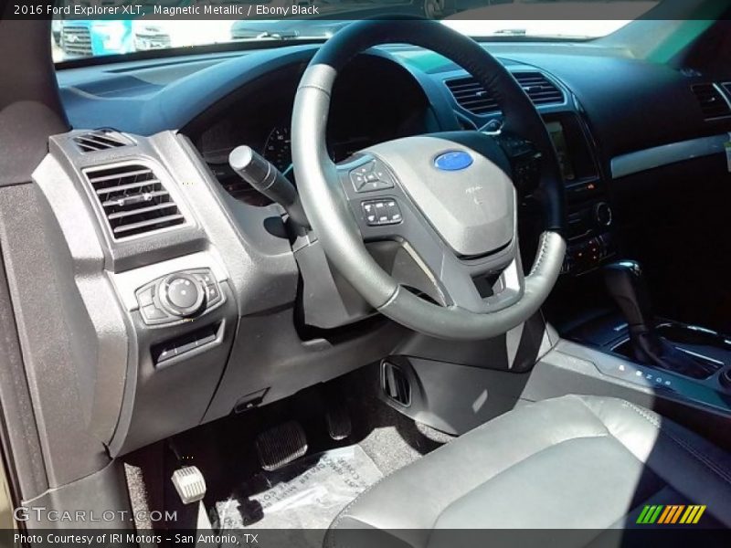 Magnetic Metallic / Ebony Black 2016 Ford Explorer XLT