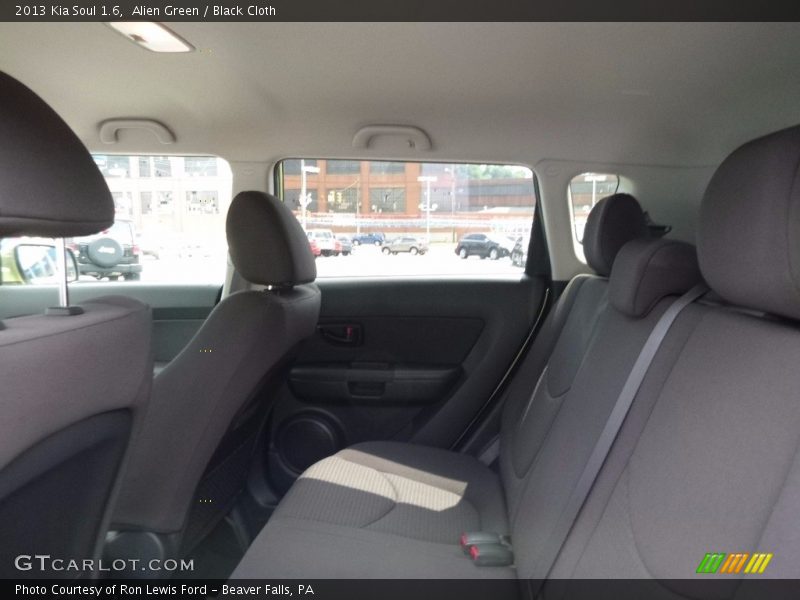 Alien Green / Black Cloth 2013 Kia Soul 1.6